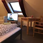 Leezdorfer Hof Hotel 3*