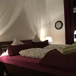 Leezdorfer Hof 3*