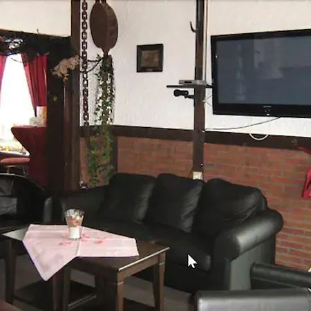 Отель Leezdorfer Hof Leezdorf
