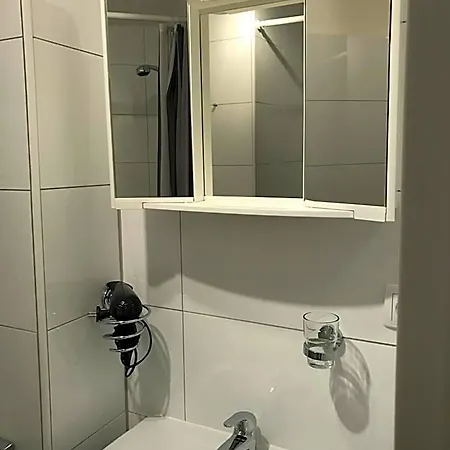 Leezdorfer Hof فندق